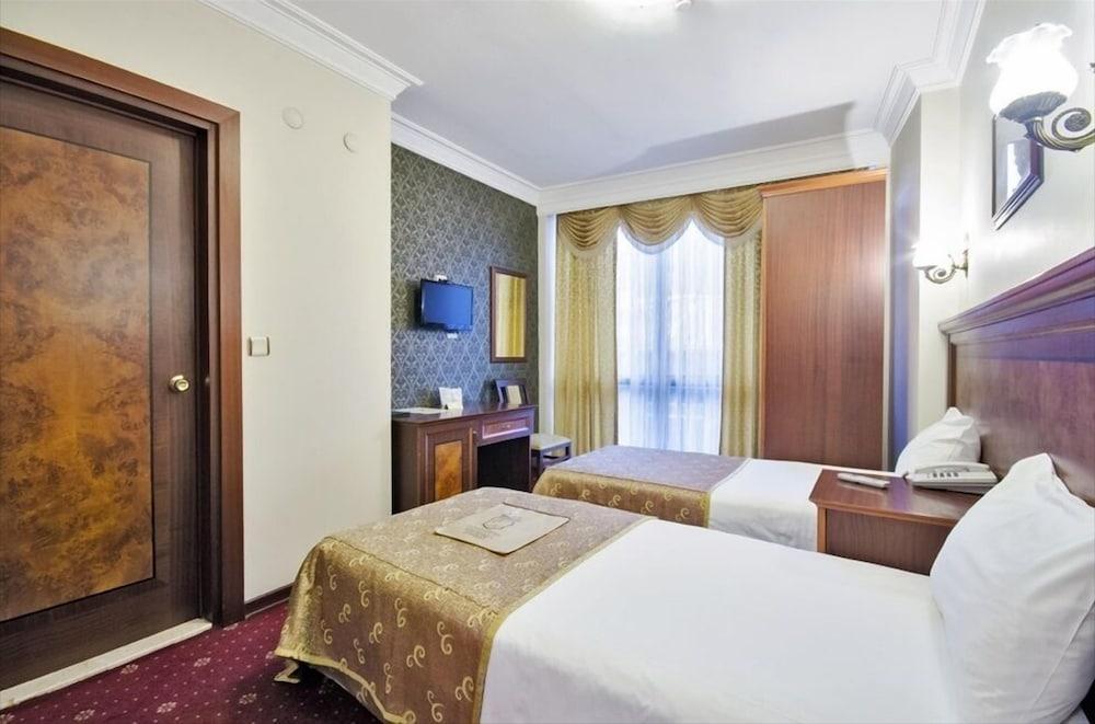 Grand Eyuboglu Hotel Istanbul Exterior foto