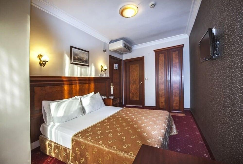 Grand Eyuboglu Hotel Istanbul Exterior foto