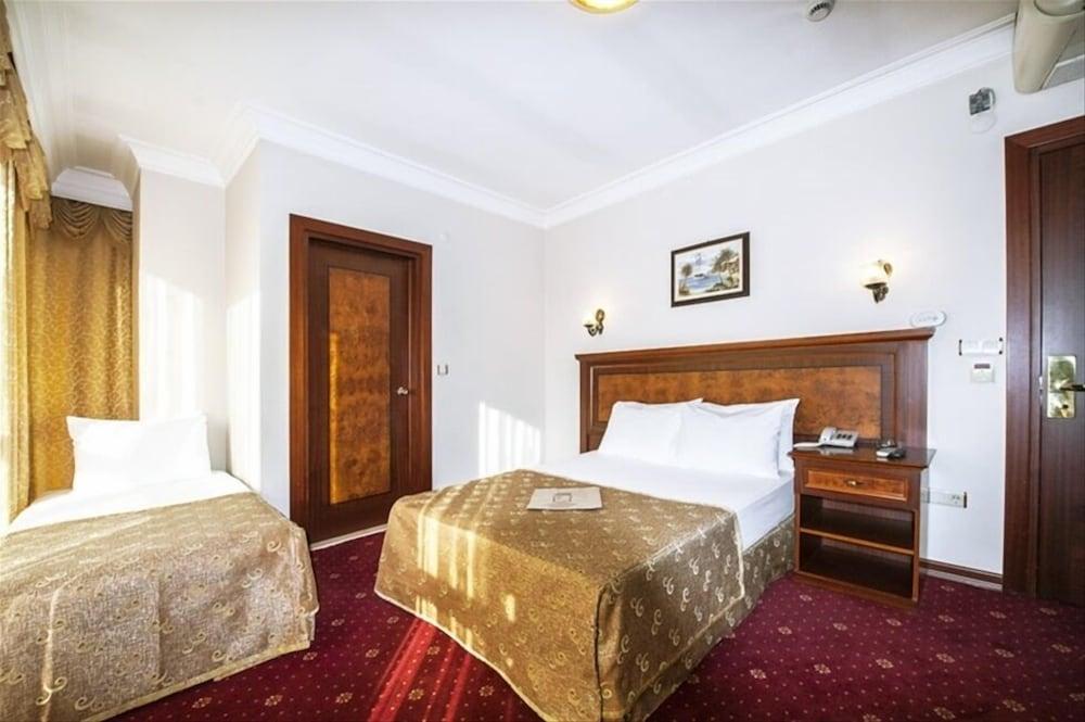 Grand Eyuboglu Hotel Istanbul Exterior foto