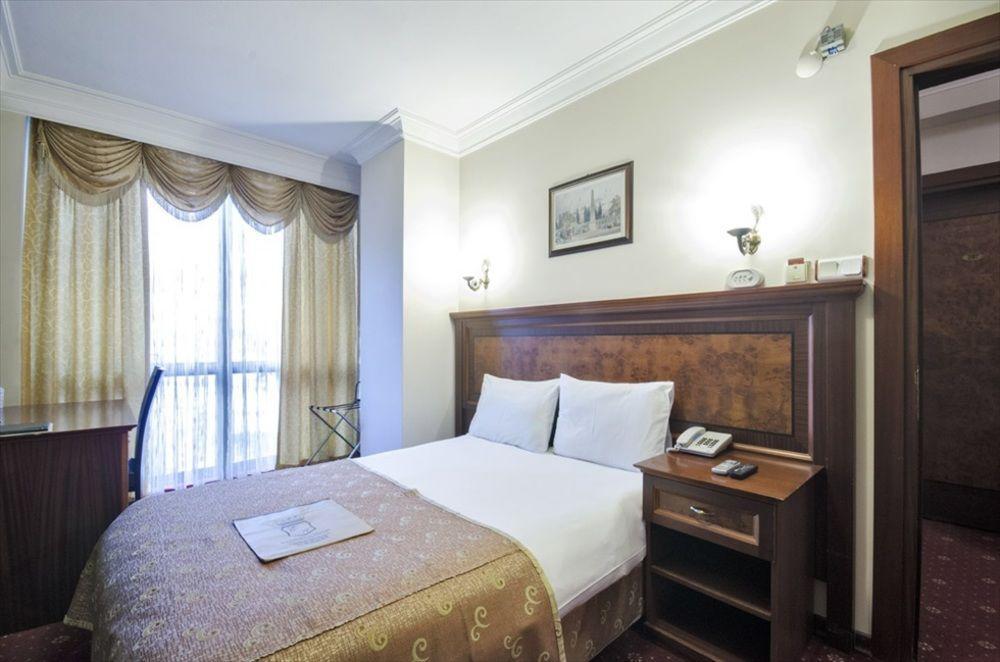 Grand Eyuboglu Hotel Istanbul Exterior foto