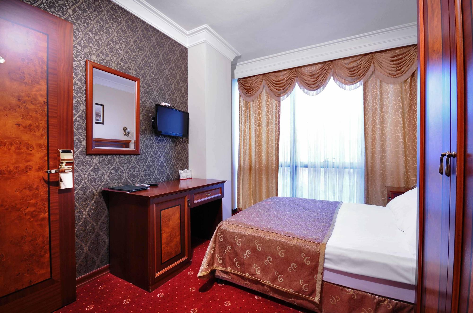 Grand Eyuboglu Hotel Istanbul Exterior foto