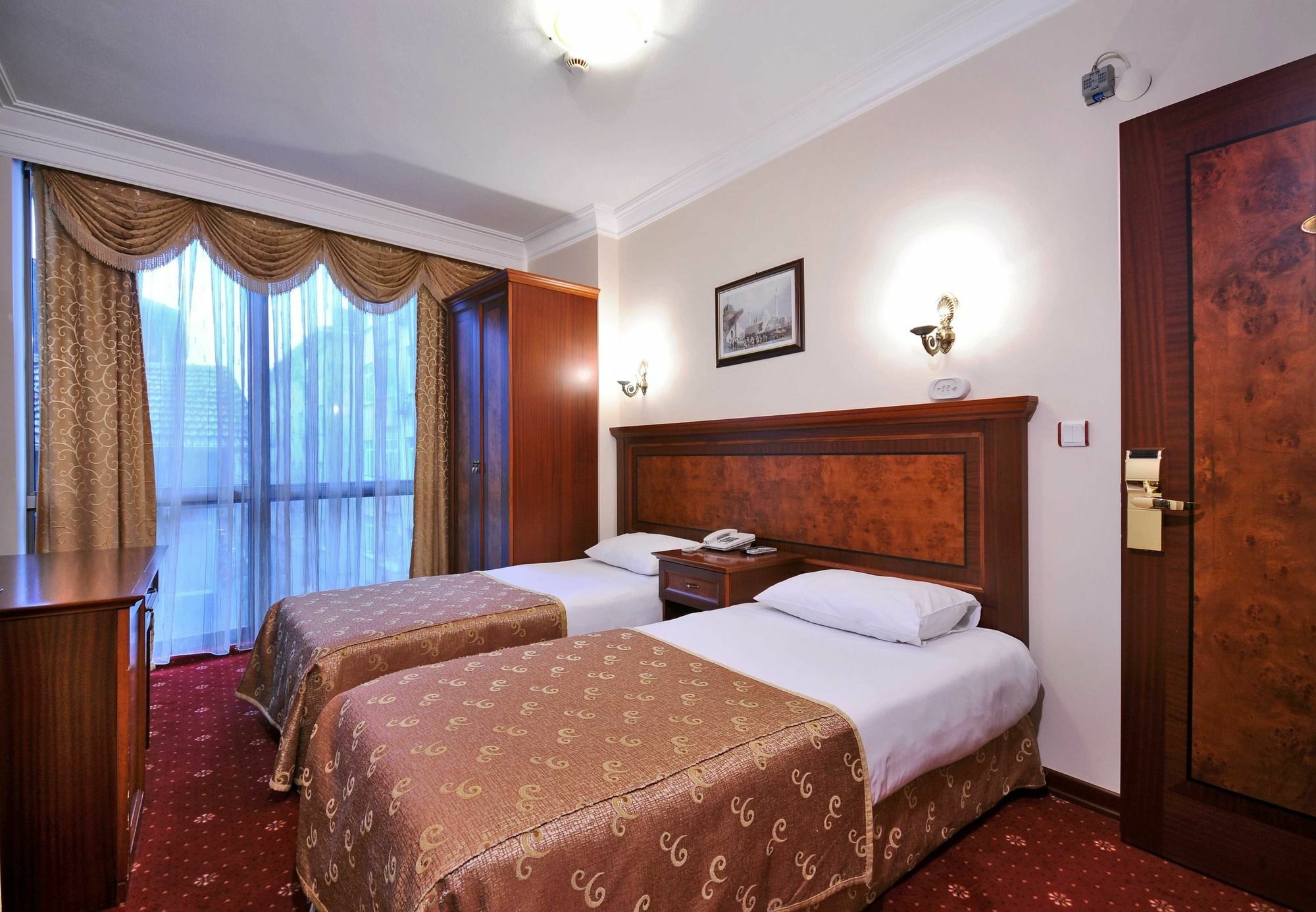 Grand Eyuboglu Hotel Istanbul Exterior foto